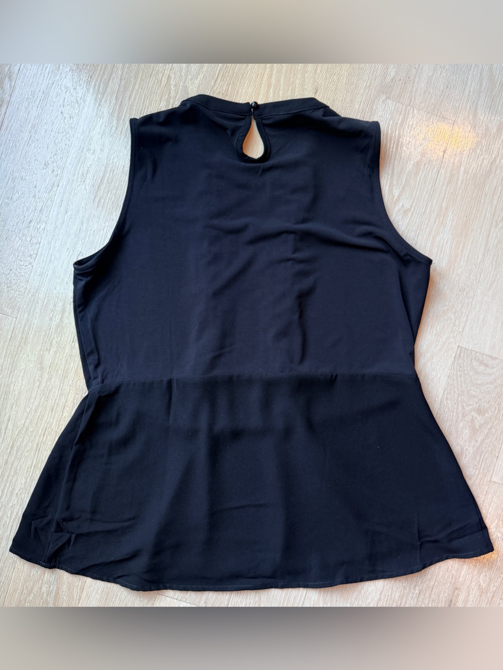 Nursing Queen Pleated Peplum Nursing/Pumping Sleeveless Top - Black - Size L - Picture 2 of 3